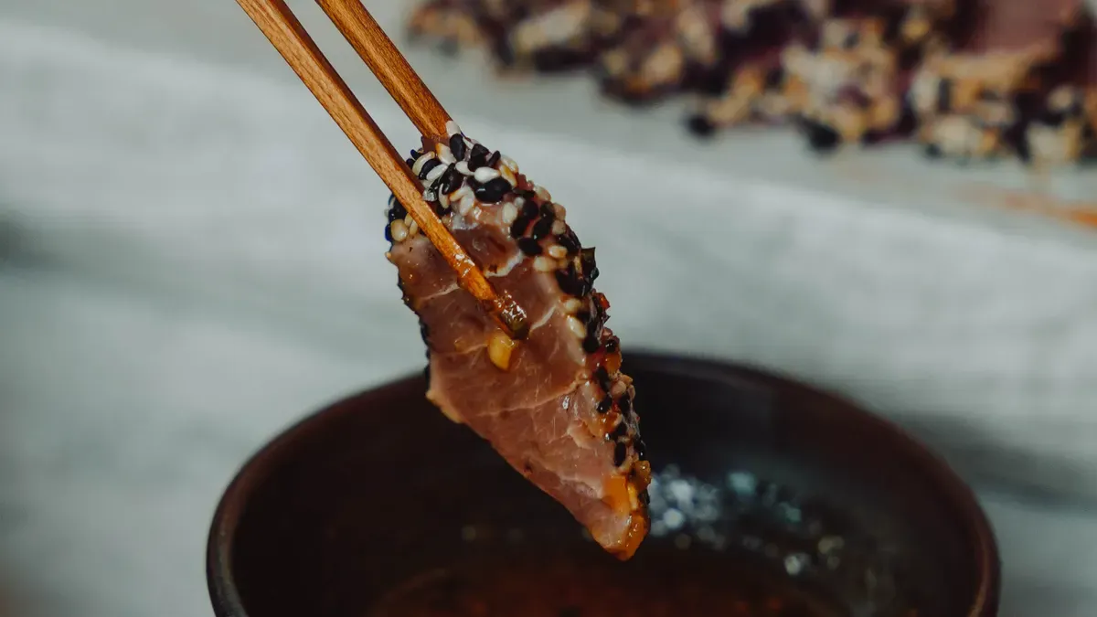 How Do You Source Bulk Soy Sauce That Maintains Flavor and Color Consistency?